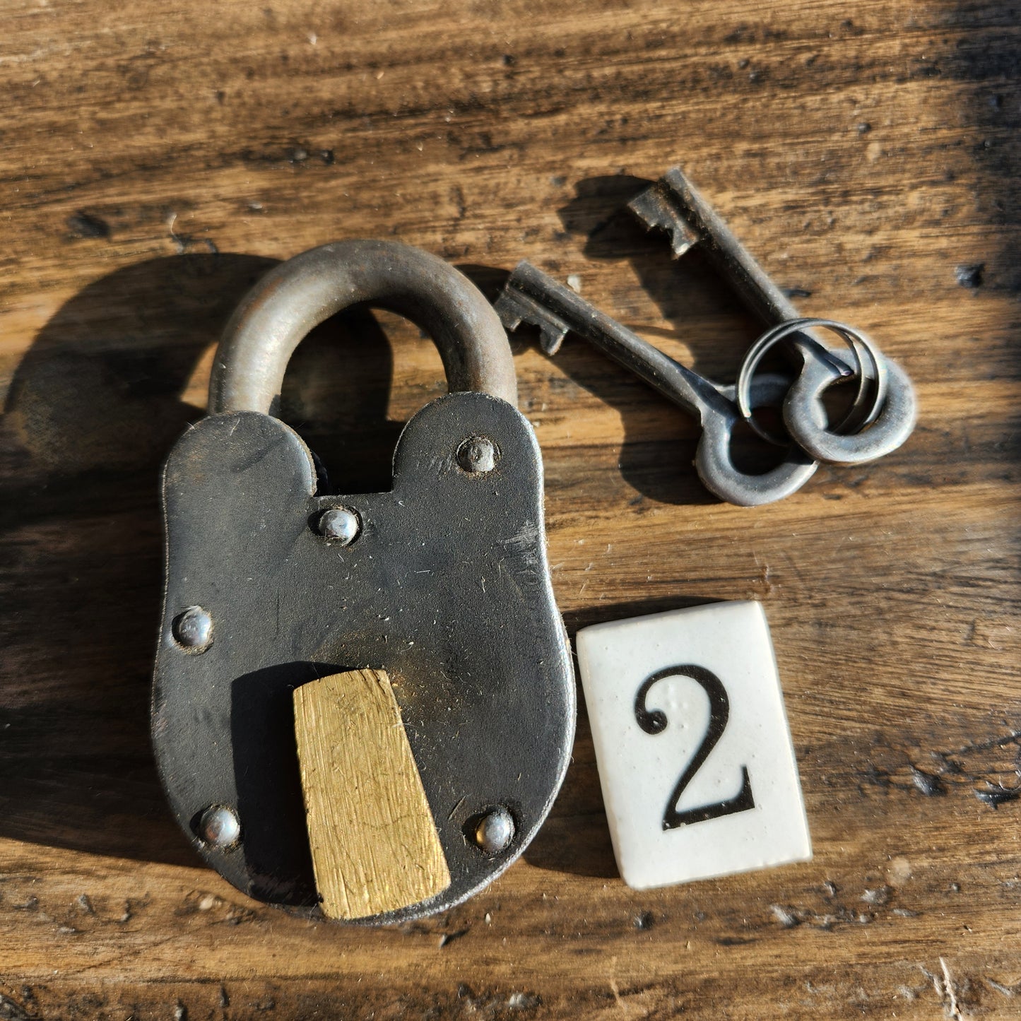 Padlocks Industrial look - Hand Forged - brass Key hole cover - 2 keys - 3 sizes - Antique Iron, Epozy Black