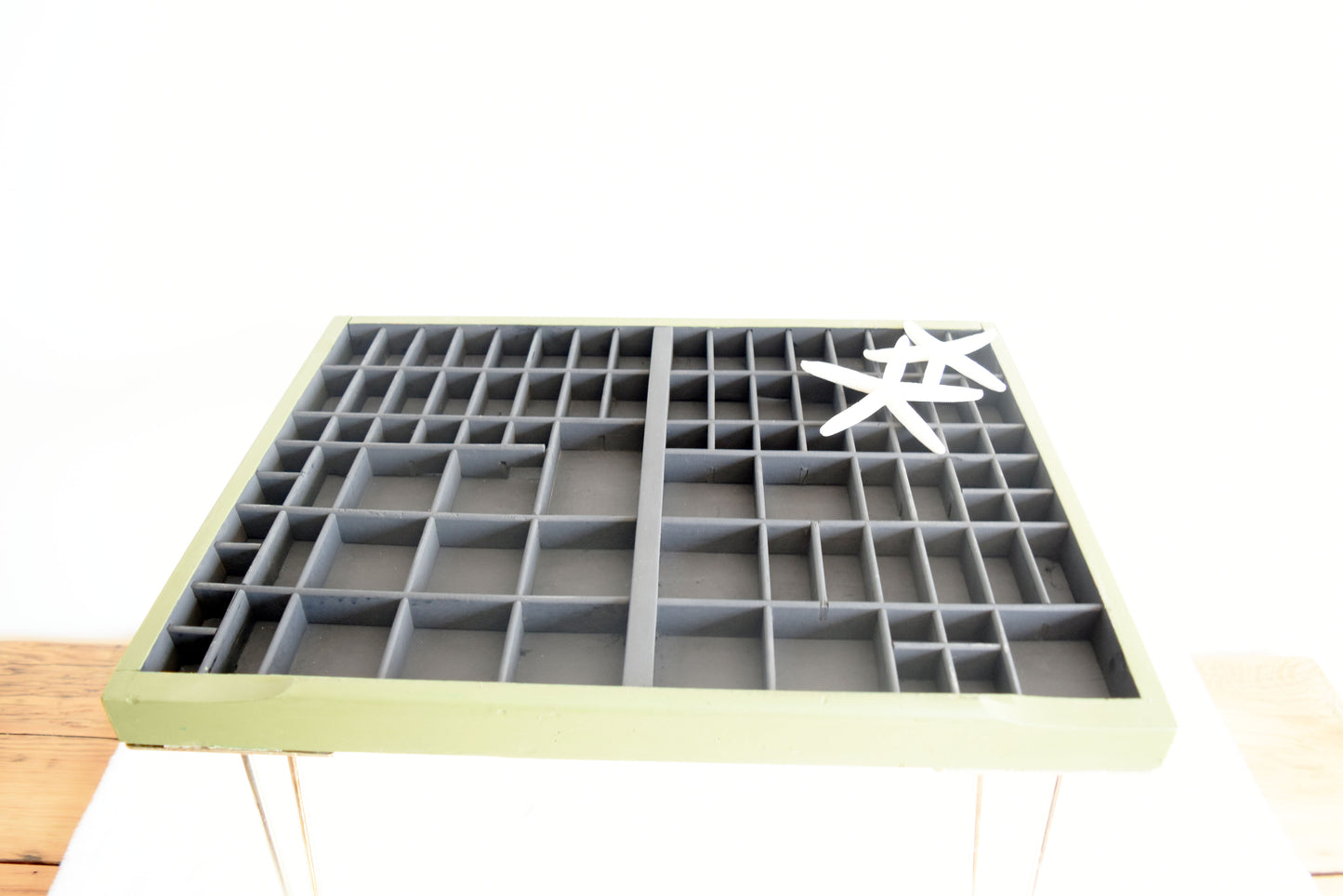 Green/Black Organizer Table