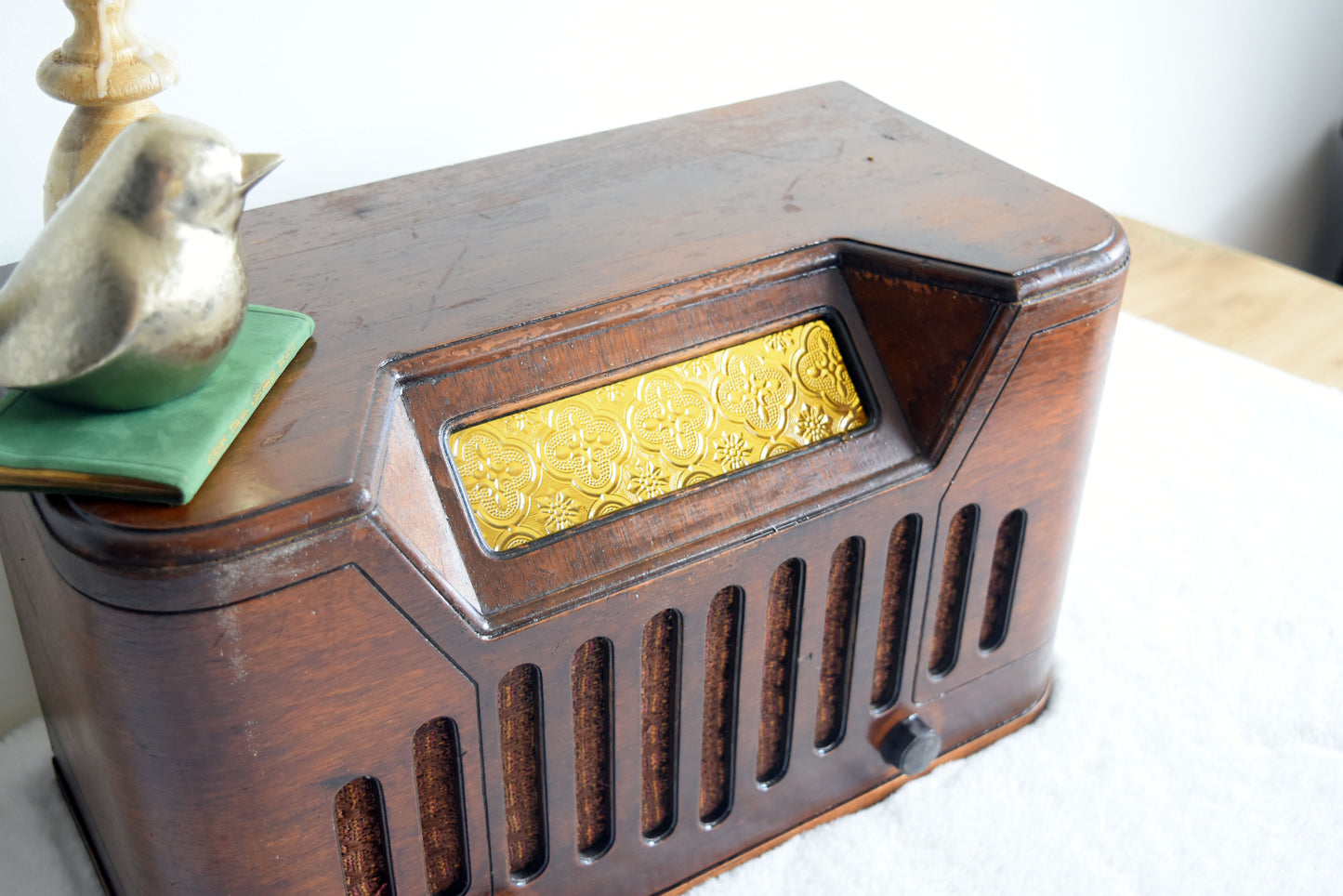 Table Radio Shelf