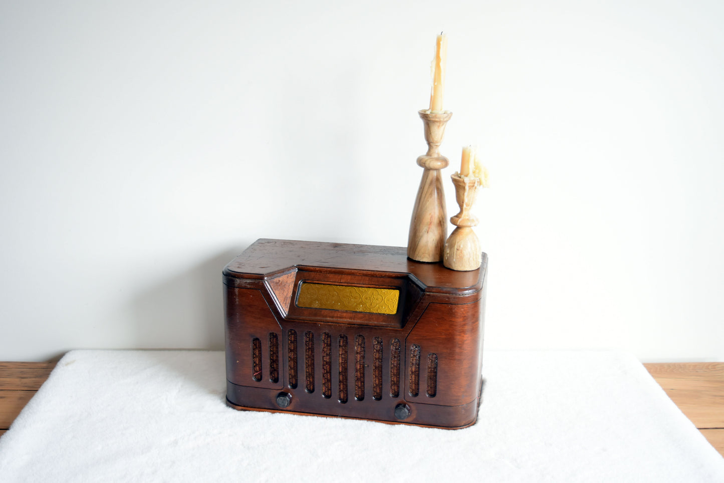 Table Radio Shelf